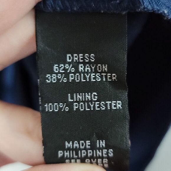 Super Cute Short "iz byer" sun dress - Picture 3 of 8